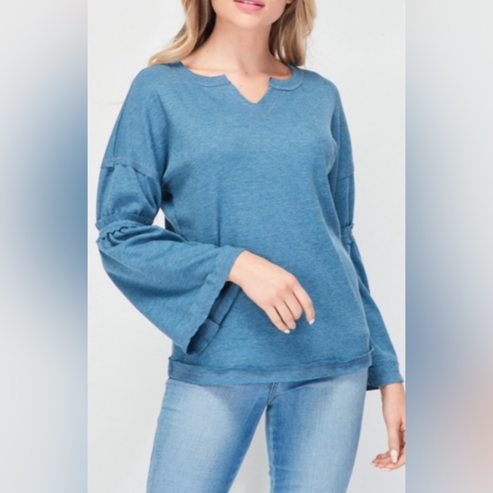 NWT Baea waffle knit bell sleeve blouse size M